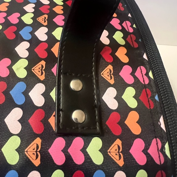 Cute Vintage Roxy Hearts Make Up Case - Picture 3 of 8